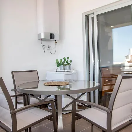 Apartamento Le Terrazze 6 *